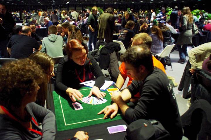 Festival international des jeux 2012 – Jeu éducatif - Jeu des Sages - Salle de jeux
